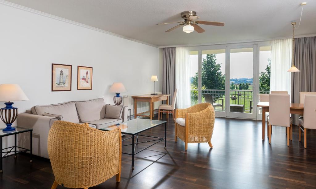 Posezení v ubytování Precise Resort Rügen - Hotel & SPLASH Erlebniswelt