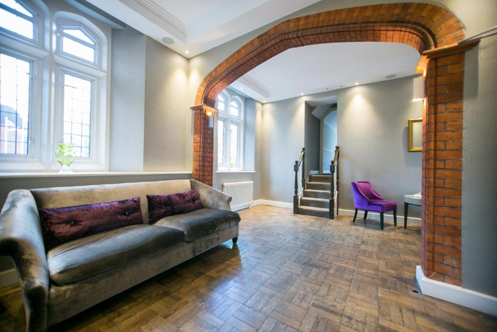 The Pillar Hotel - Resim 24