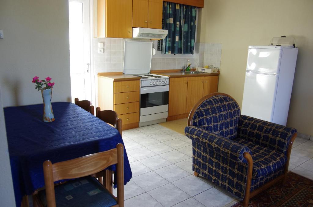 Villa Platythea - Two-Bedroom Apartment