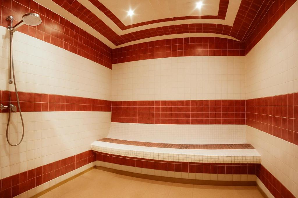 Koupelna v ubytování Hotel Piotr Spa&Wellness