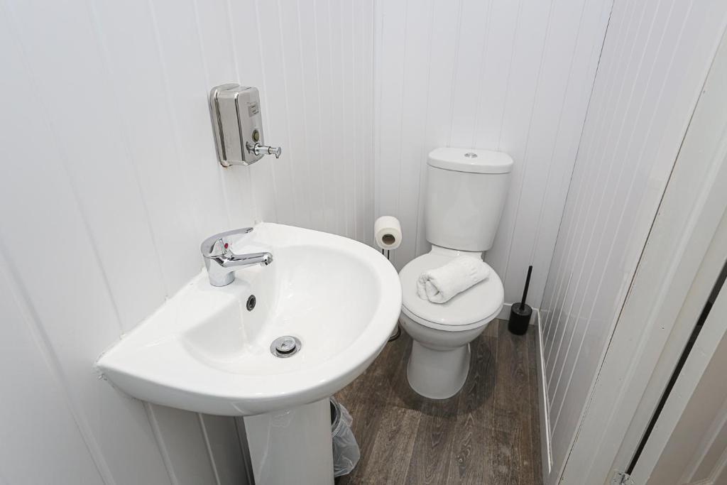 OYO Queens Quarter - Resim 16