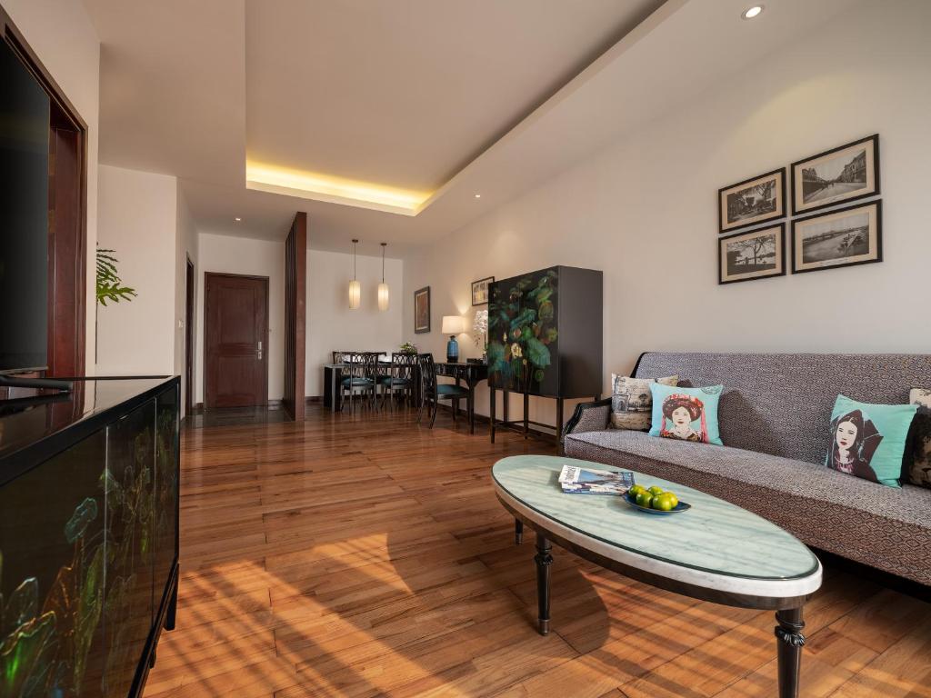 Elegant Suites Westlake - 15