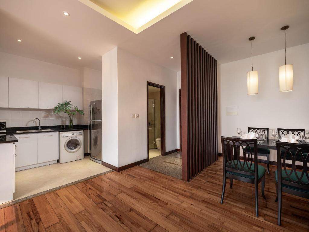 Elegant Suites Westlake - 16