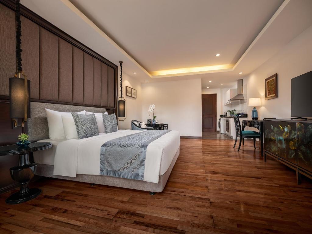 Elegant Suites Westlake - 2