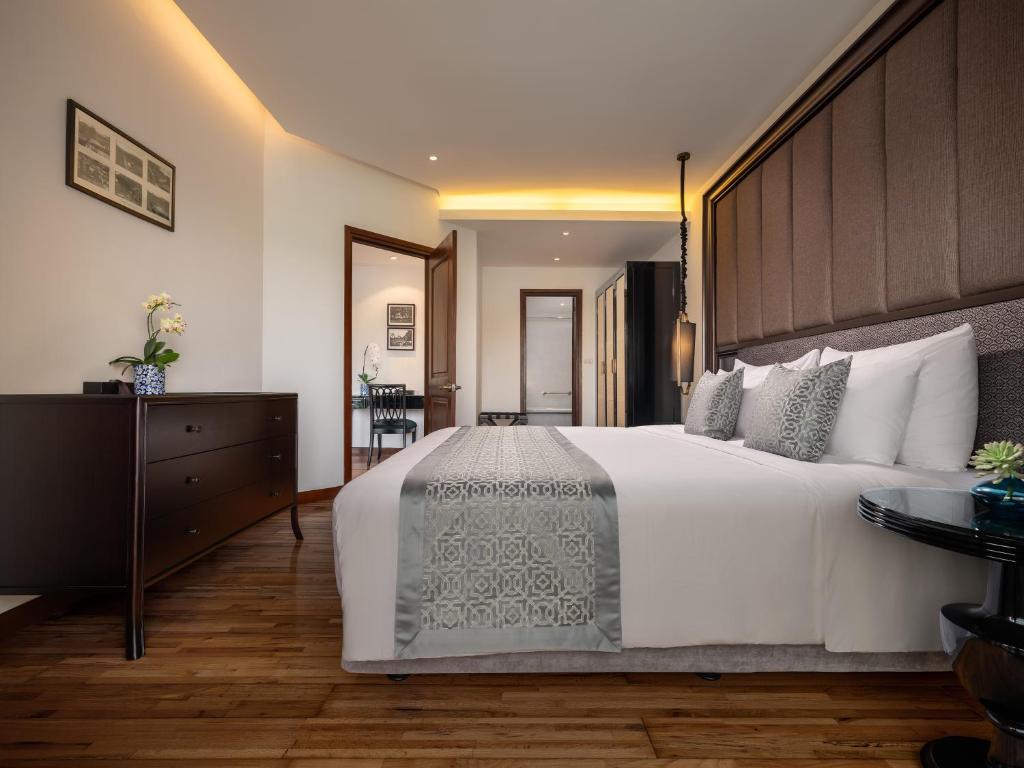 Elegant Suites Westlake - 14