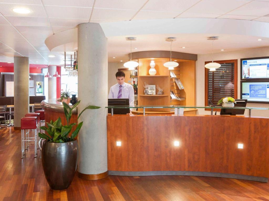 Vstupní hala nebo recepce v ubytování Novotel Suites Nancy Centre