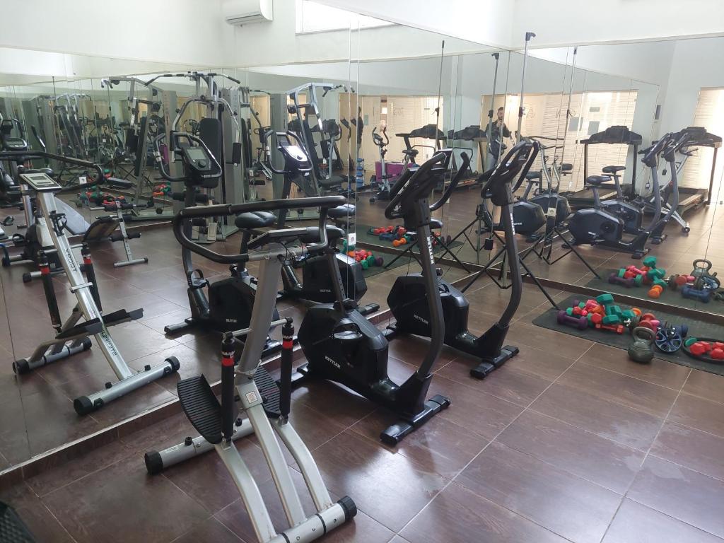 Fitness centrum a/nebo fitness zařízení v ubytování Sun Palace Hotel Resort & Spa