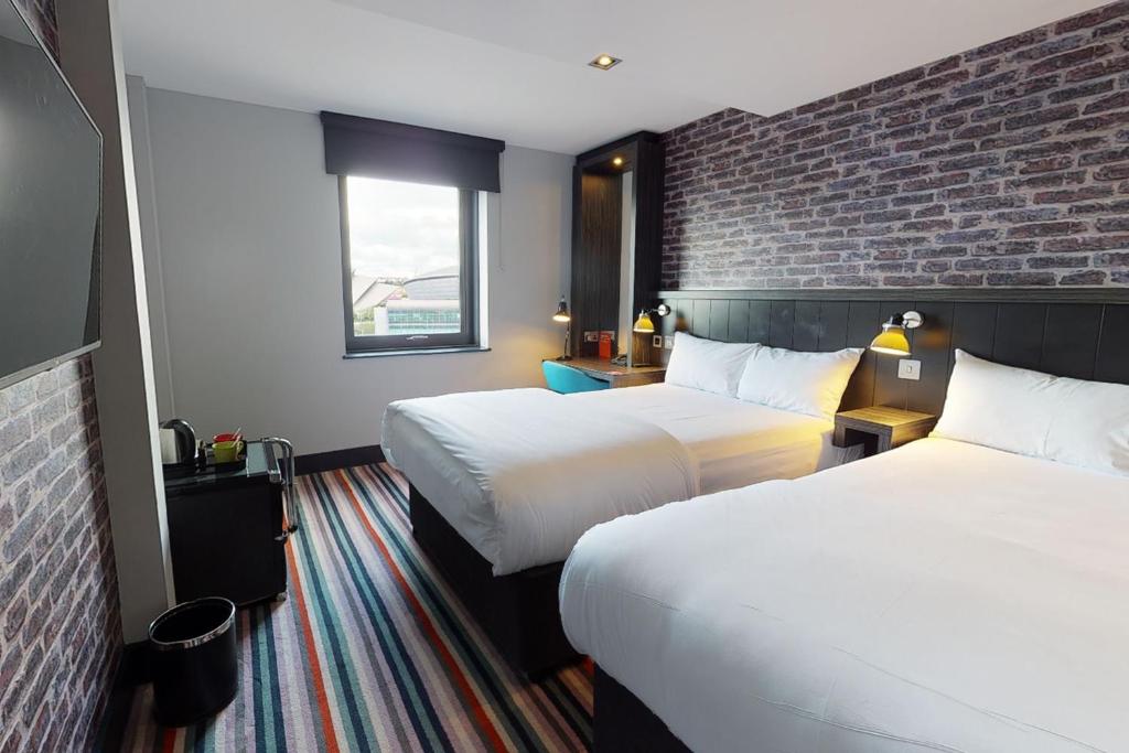 Village Hotel Edinburgh - Resim 10