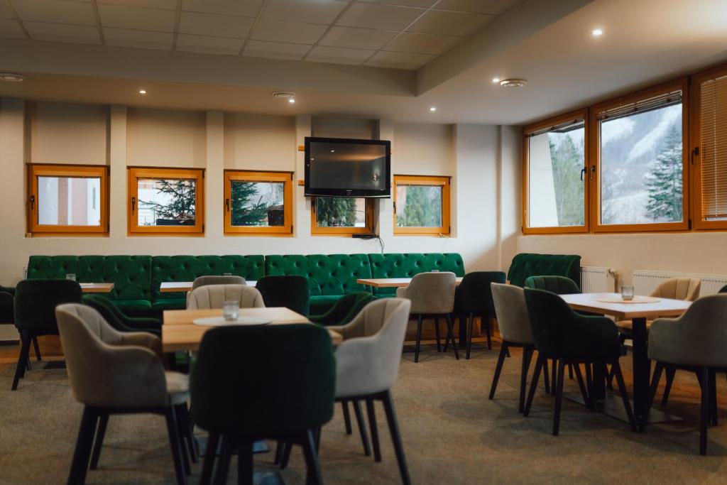 Posezení v ubytování Hotel Boboty