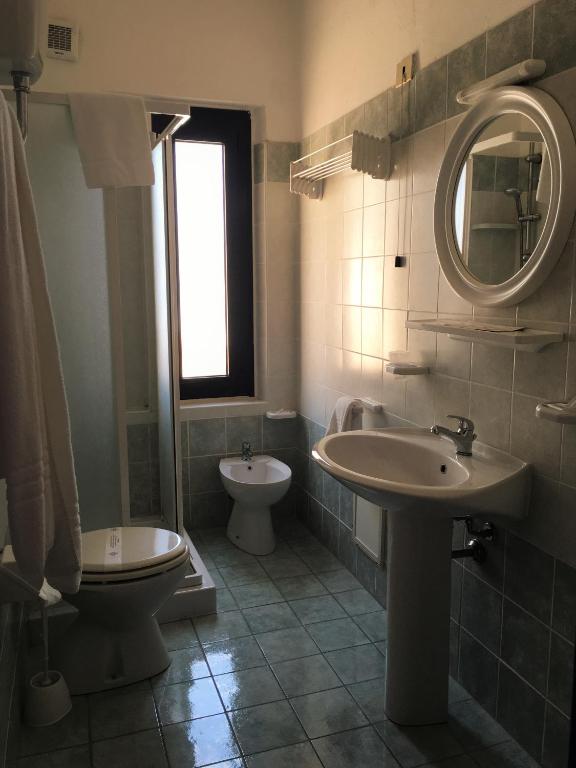 Hotel Don Pedro - Habitación Triple (3 Adultos)