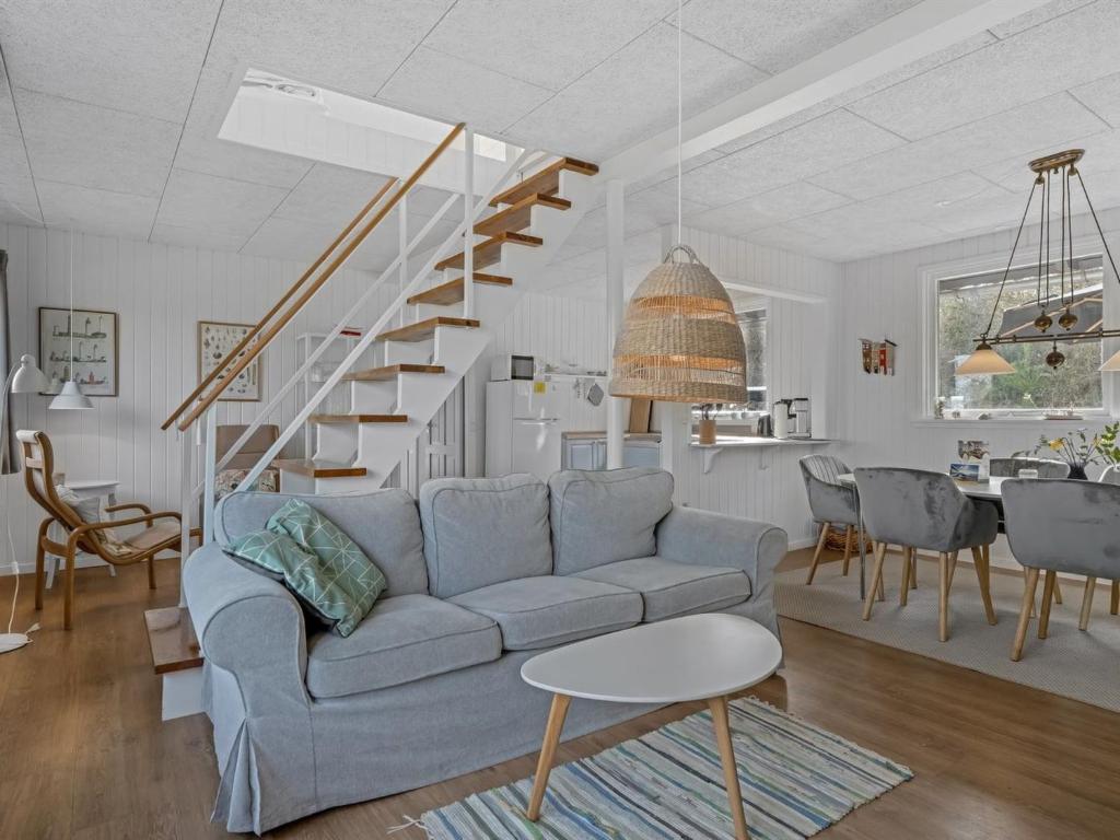 Posezení v ubytování Holiday Home Thyra - 500m to the inlet by Interhome