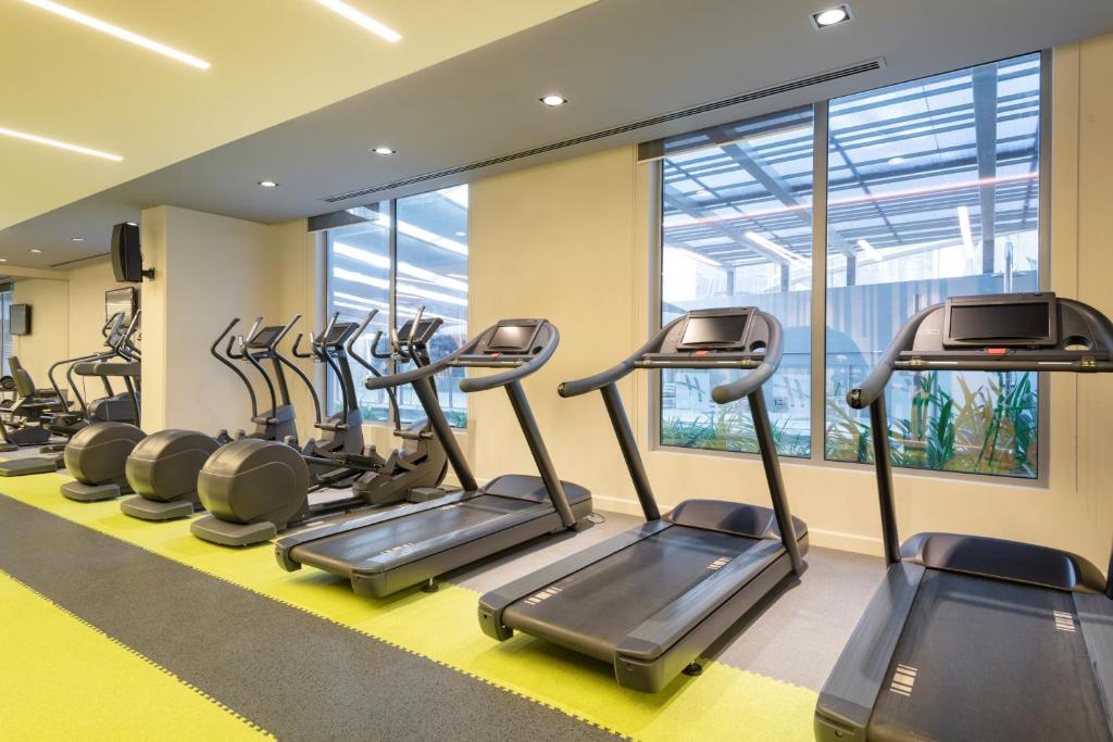 Fitness centrum a/nebo fitness zařízení v ubytování Holiday Inn - Doha - The Business Park by IHG