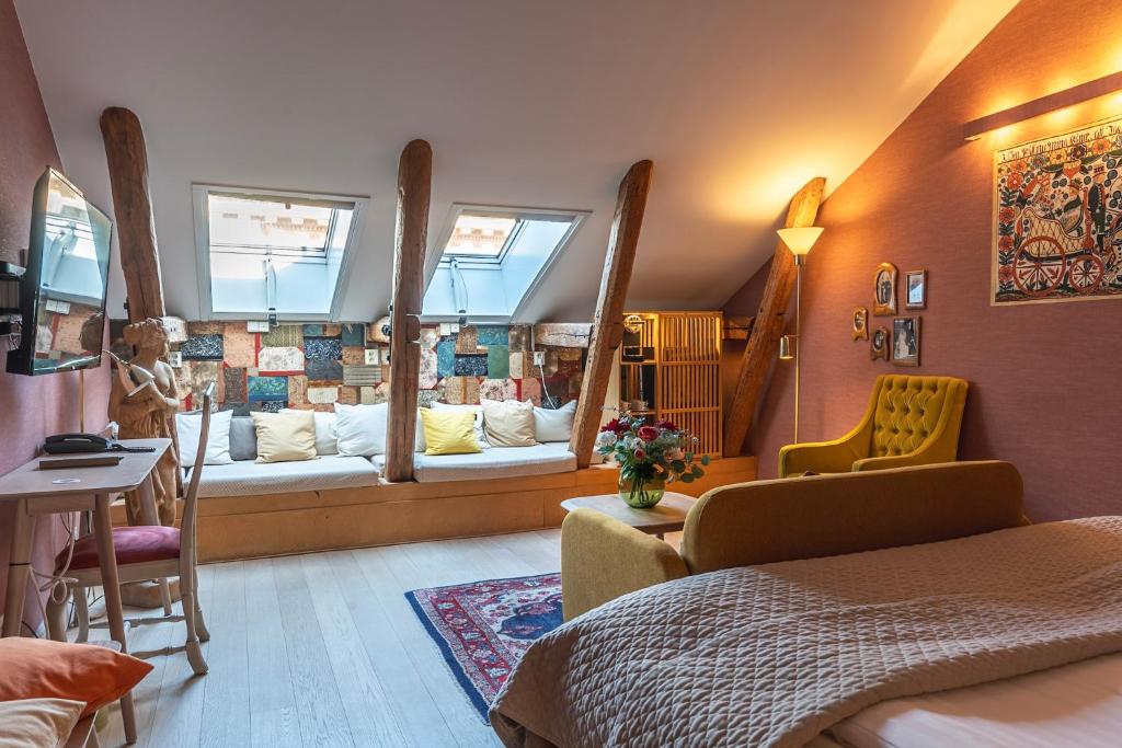 Lady Hamilton Hotel - Resim 4