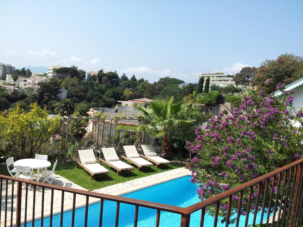 Villa Oasis sea view with 4 bedrooms swimming pool garden
