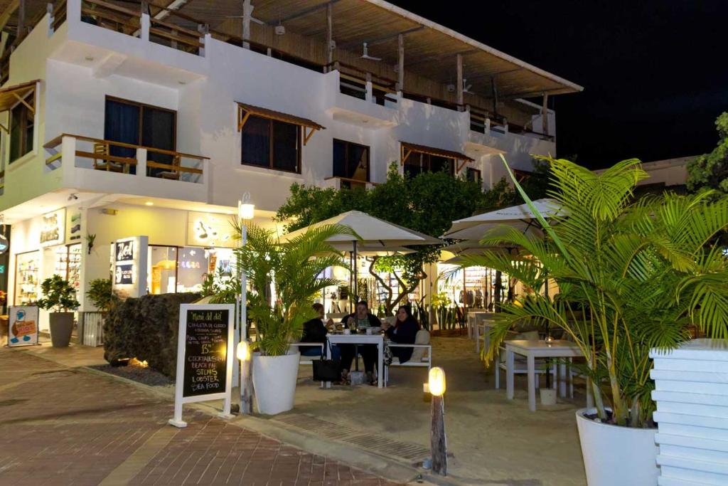 Restaurace v ubytování Plaza Luna Suites