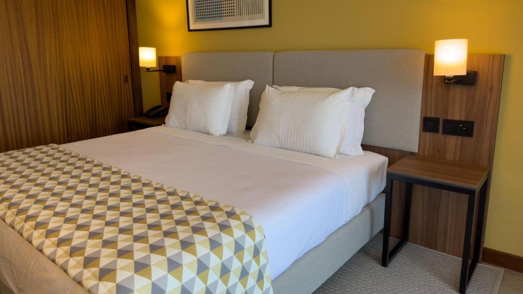 Holiday Inn Algarve Albufeira by IHG - 6