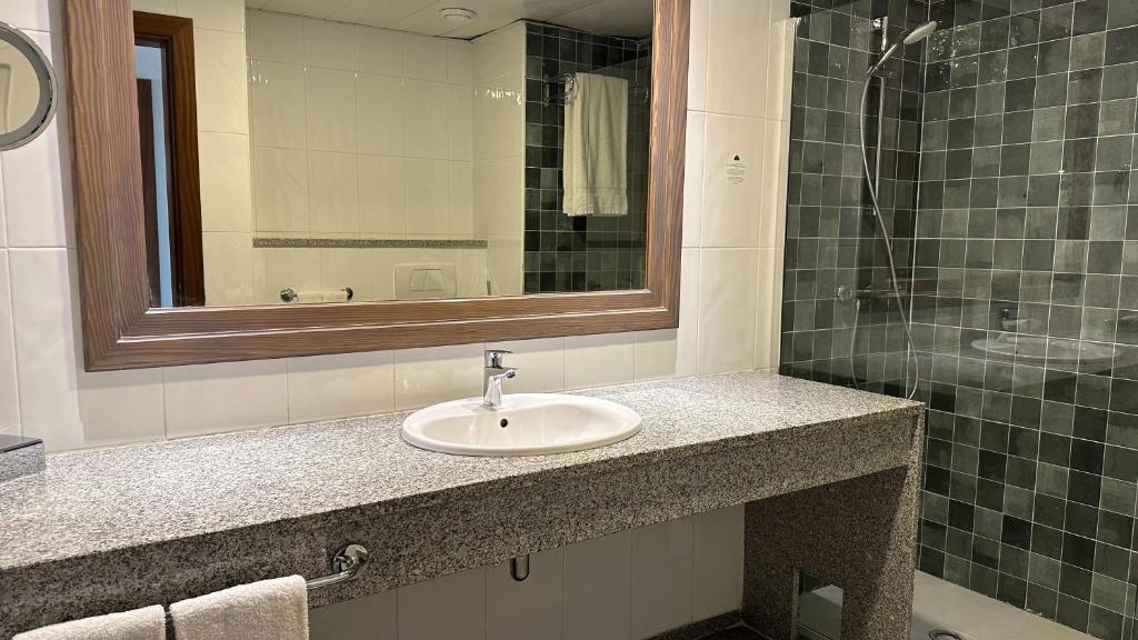 Holiday Inn Algarve Albufeira by IHG - 3