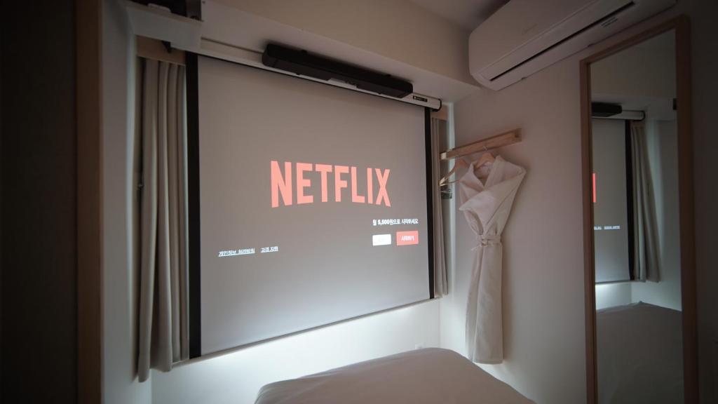 TV a/nebo společenská místnost v ubytování Hotel Marguerite Seoul