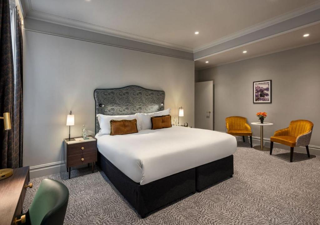 
Classic Master Suite
