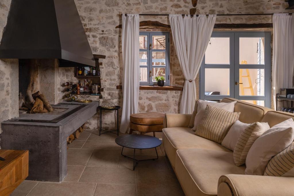 Posezení v ubytování Loft by Villa di Piazza - a home you won’t forget