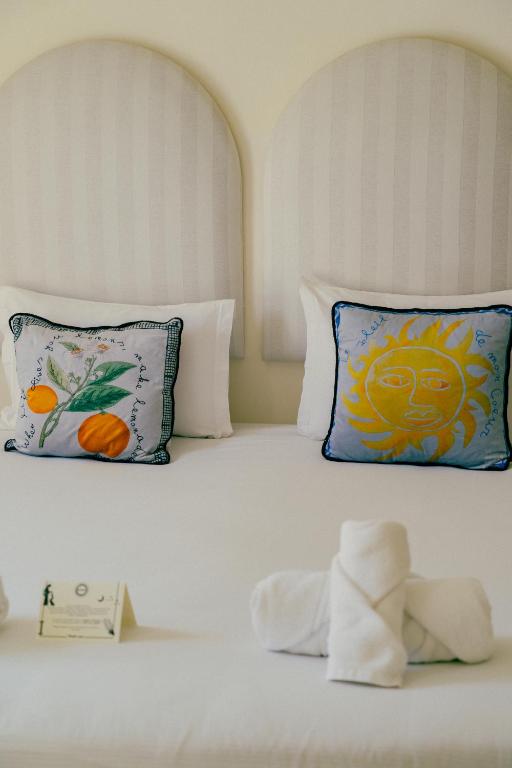 Postel nebo postele na pokoji v ubytování MORO Marrakech Boutique Hôtel