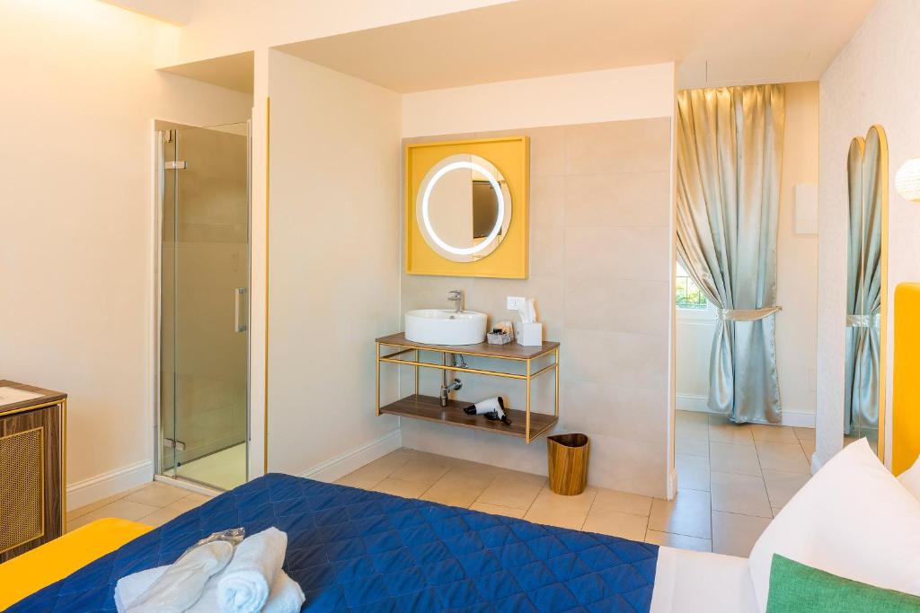 Postel nebo postele na pokoji v ubytování I Tre Re Rooms