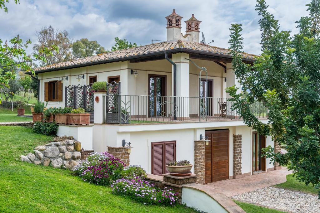 Κήπος έξω από το Villa Gli Eucalipti