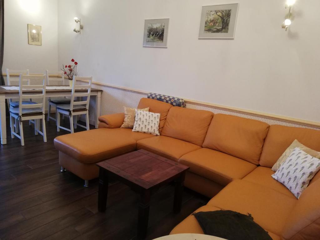 Oderbruchhütte - Apartamento De Dos Dormitorios Con Balcón