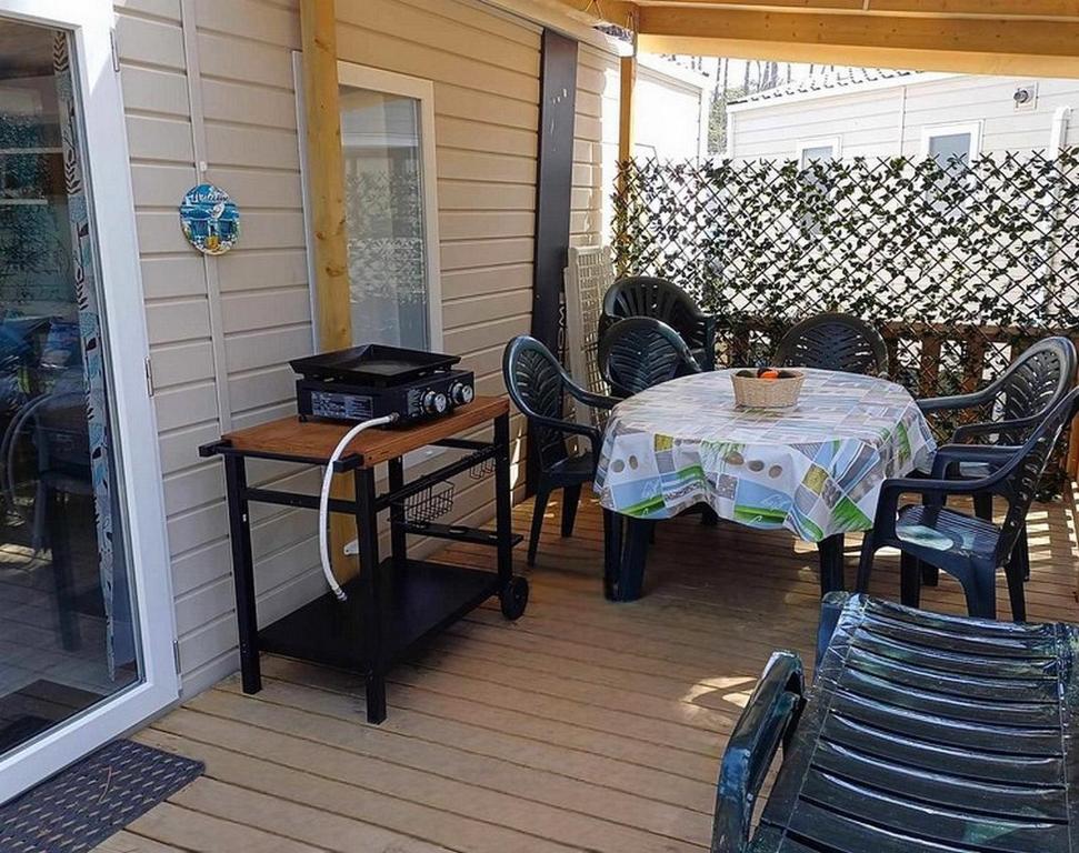 Balkón nebo terasa v ubytování MOBIL HOME à SEIGNOSSE dans les Landes près de la mer