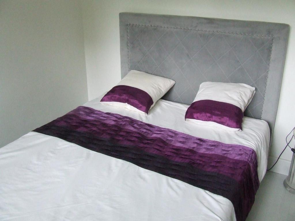 Cherbourg au calme - Standard Double Room With Shared Bathroom