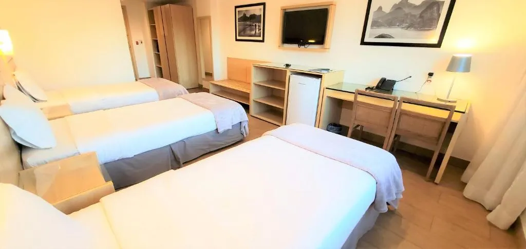 Triple Room with City View