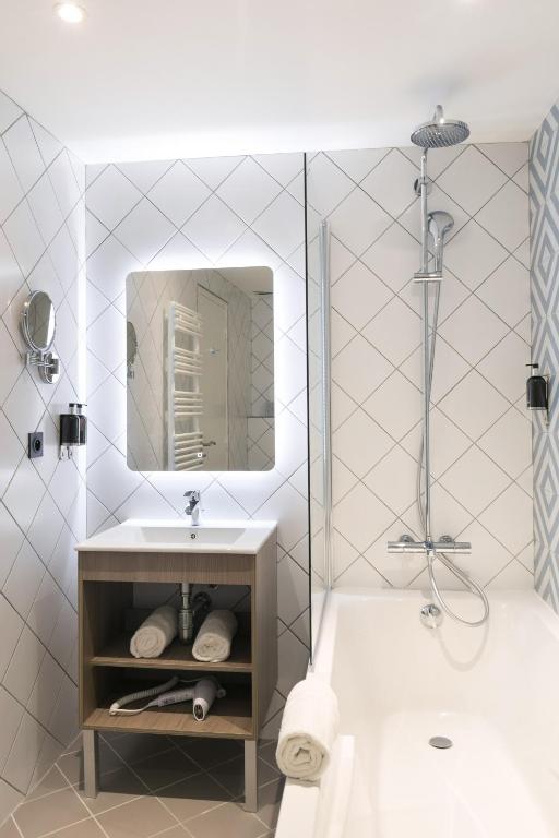 The Deck Hotel by Happyculture - Resim 30