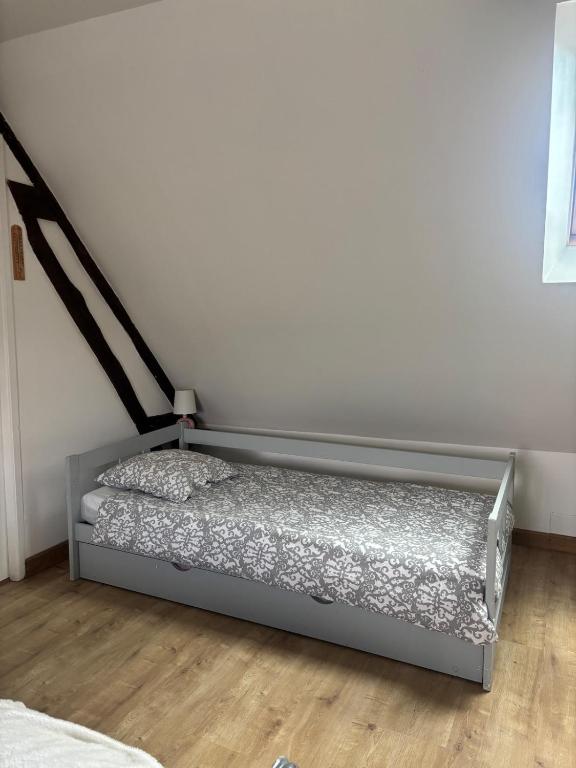 Postel nebo postele na pokoji v ubytování Gite De Malvoue