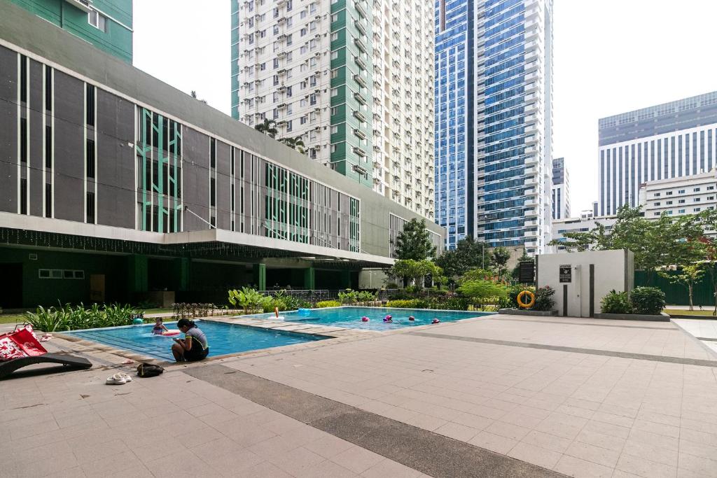 Bazén v ubytování NEW! Trendy 1BR in Cebu IT Park- Central location nebo v jeho okolí