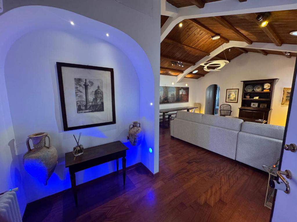 Cucina o angolo cottura di Domus Colosseum, detached house just few steps from the Colosseum
