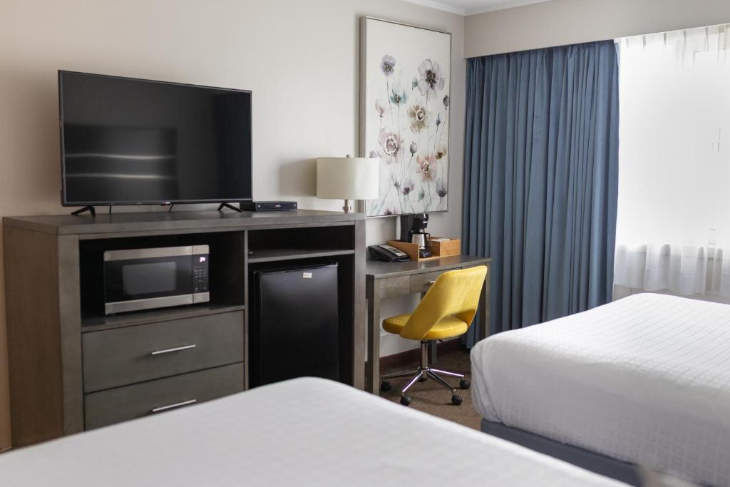 Kuchyň nebo kuchyňský kout v ubytování The Thompson Hotel