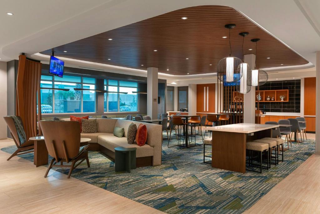 Posezení v ubytování SpringHill Suites by Marriott West Melbourne Palm Bay