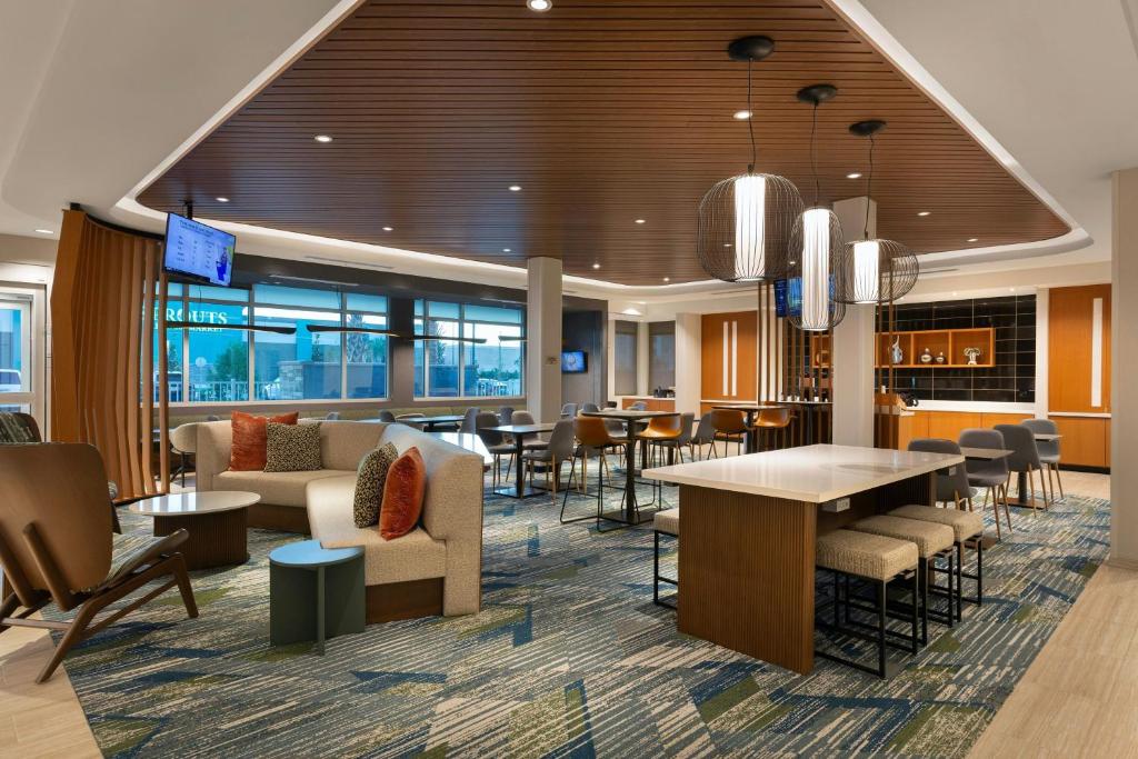 Posezení v ubytování SpringHill Suites by Marriott West Melbourne Palm Bay
