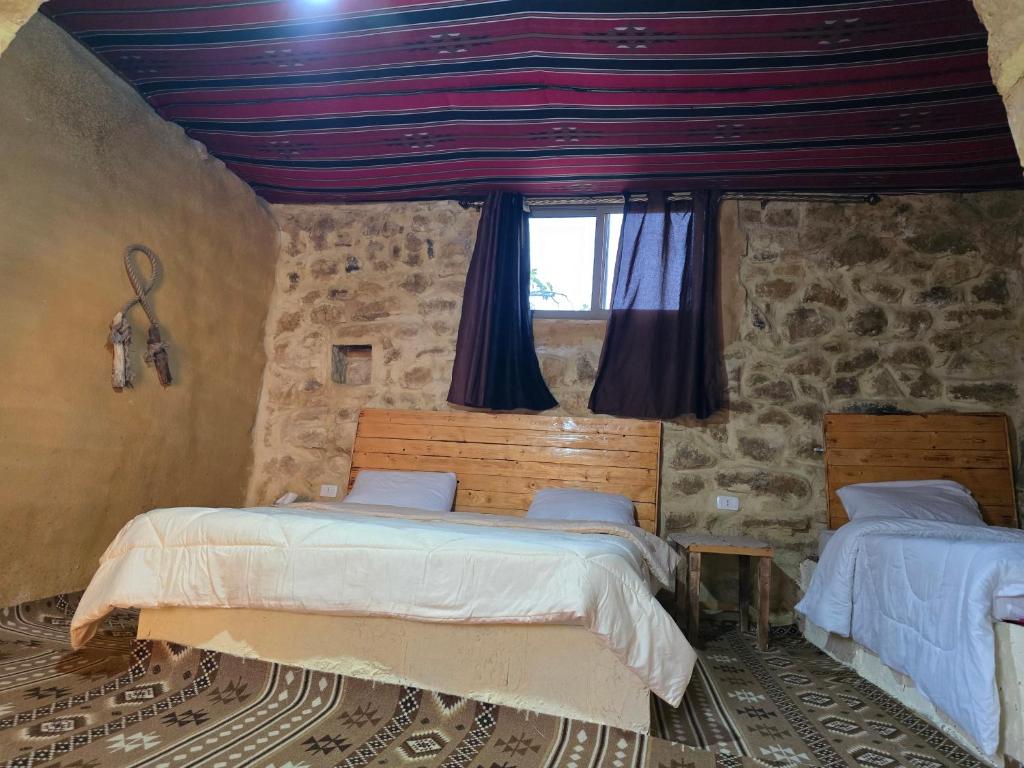 Postel nebo postele na pokoji v ubytování Dana horizon hotel