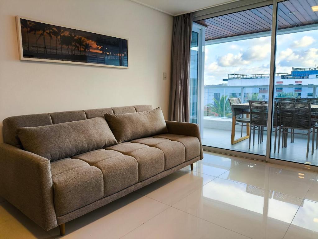 Luxo à beira-mar no Solar Tambaú - Two-Bedroom Apartment With Balcony And Sea View