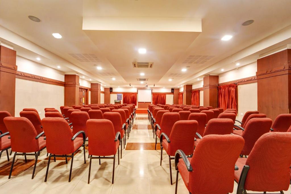 Posezení v ubytování Collection O Skry Hotels Gandhipuram