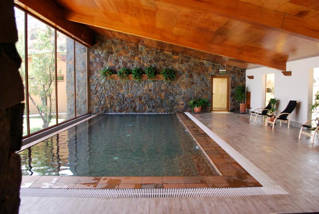 Bazén v ubytování Olmue Natura Lodge & Spa nebo v jeho okolí