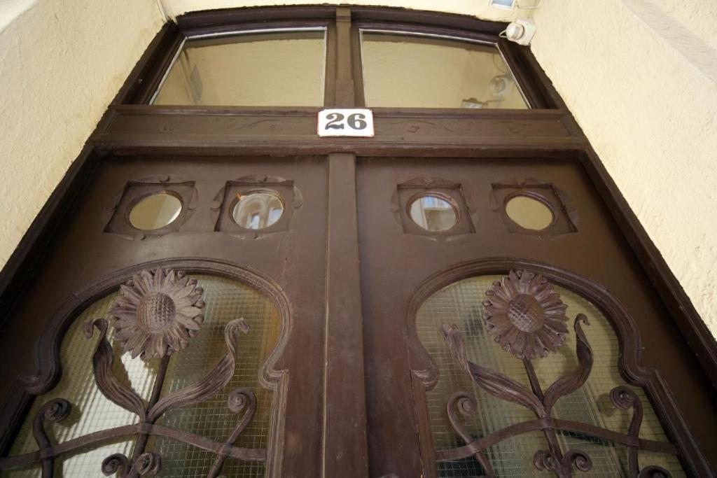 Amber Gardenview Studios Downtown - Resim 26