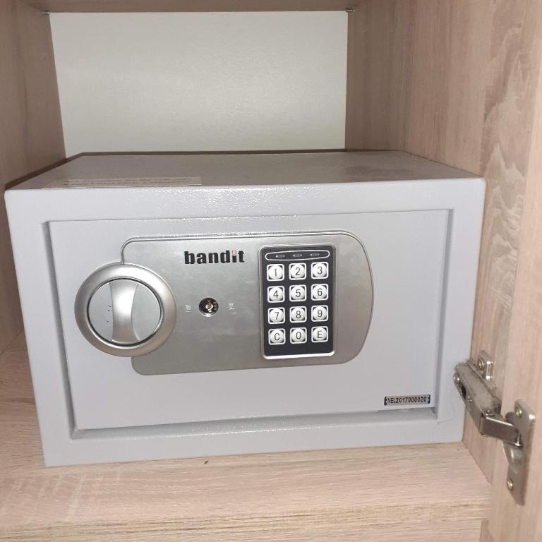 Amber Gardenview Studios Downtown - Resim 38