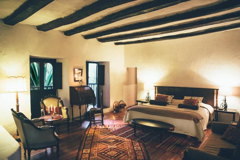 Hotel Hacienda Baza