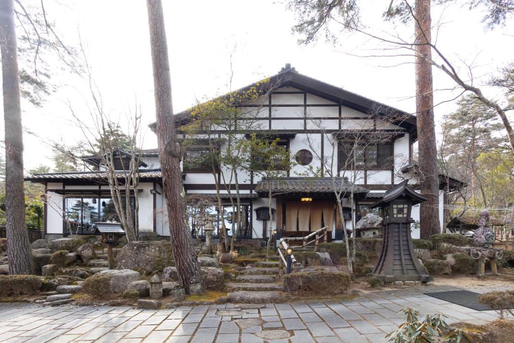 Budova, kde se ryokan nachází