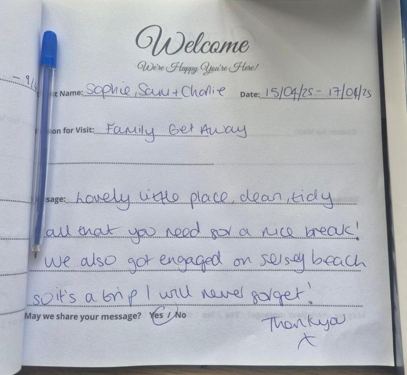 a piece of paper with handwriting on it at 25. Valencia in Selsey