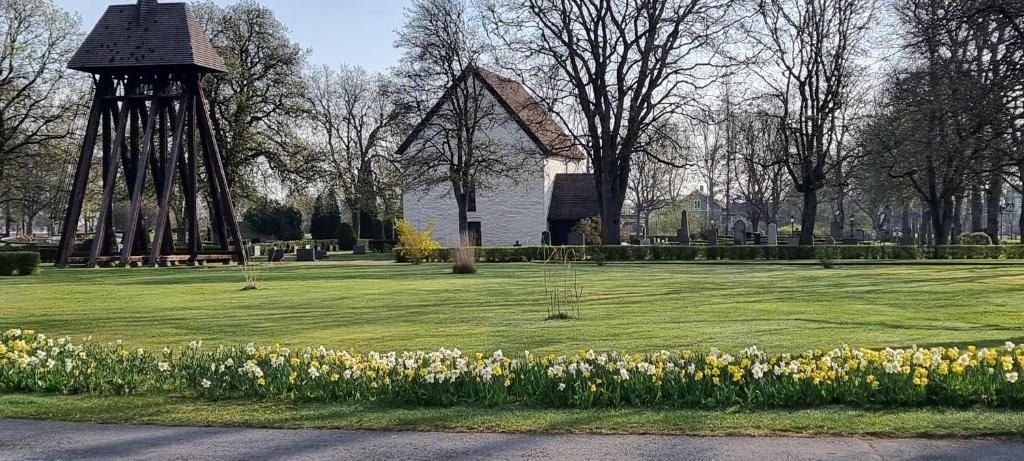 Zahrada ubytování Mysig 1a med Minispa, 20 min från Kinnekulle