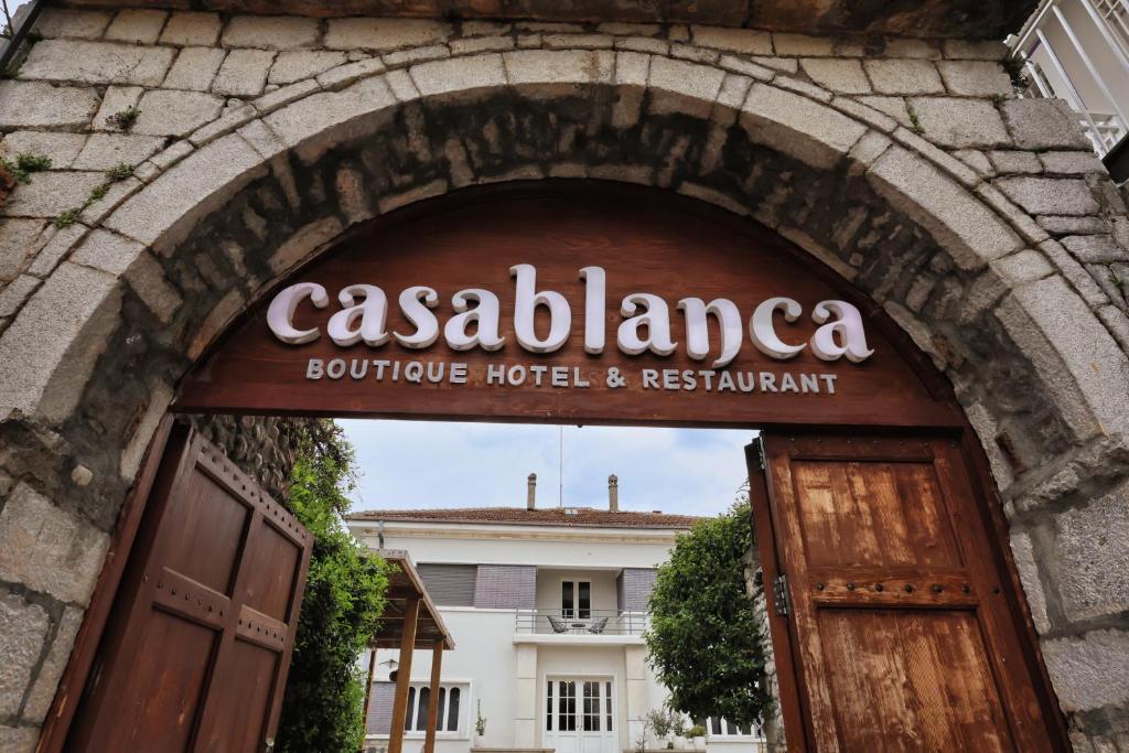 Certifikát, hodnocení, plakát nebo jiný dokument vystavený v ubytování Vila Casablanca - Boutique Hotel & Restaurant