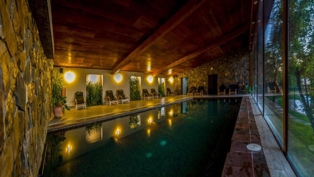 Bazén v ubytování Olmue Natura Lodge & Spa nebo v jeho okolí